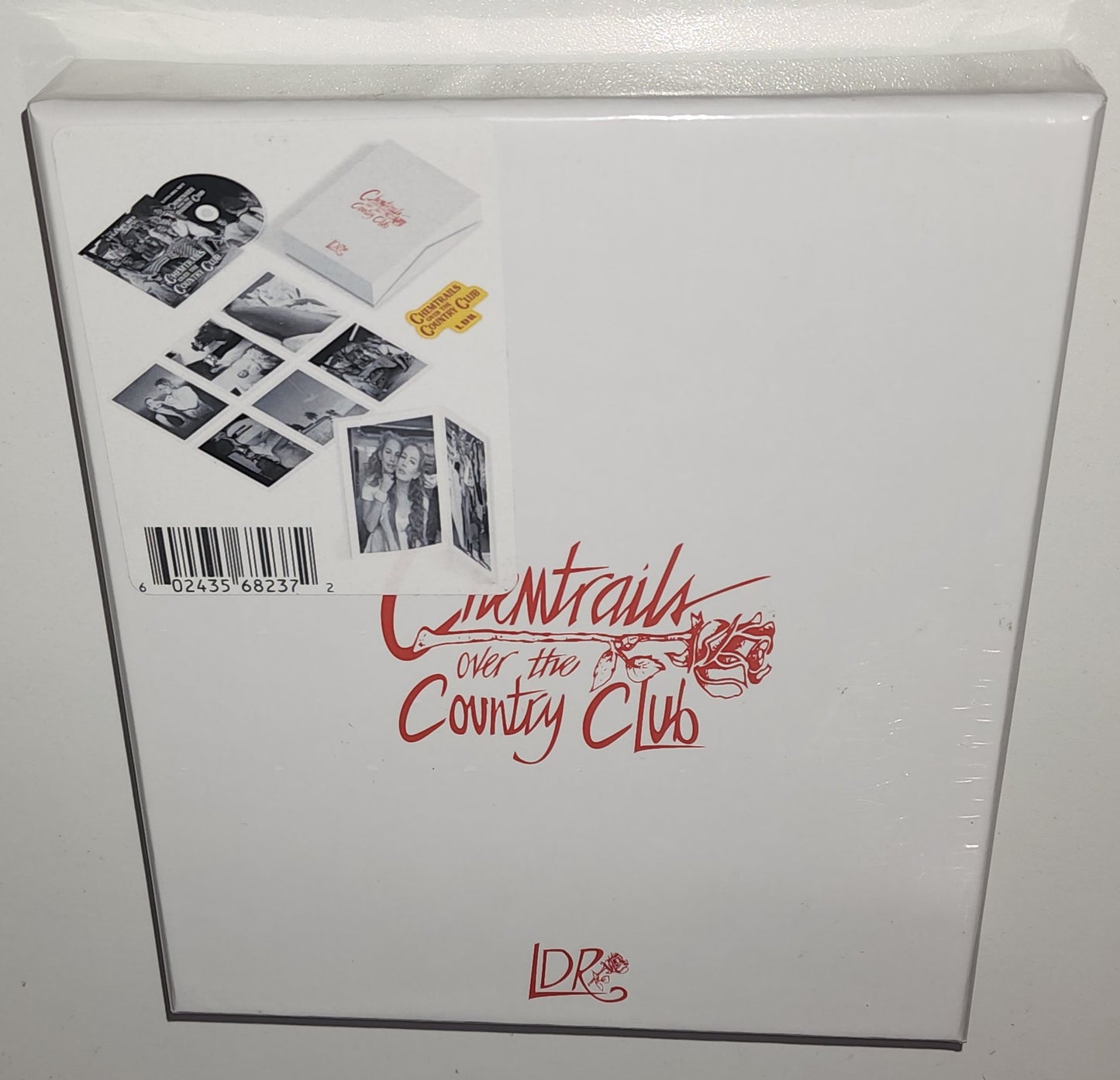 Lana Del Rey – Chemtrails Over The Country Club (2021) (Limited Edition Fan Box CD with Lithographs + Photobook + Iron On Patch)