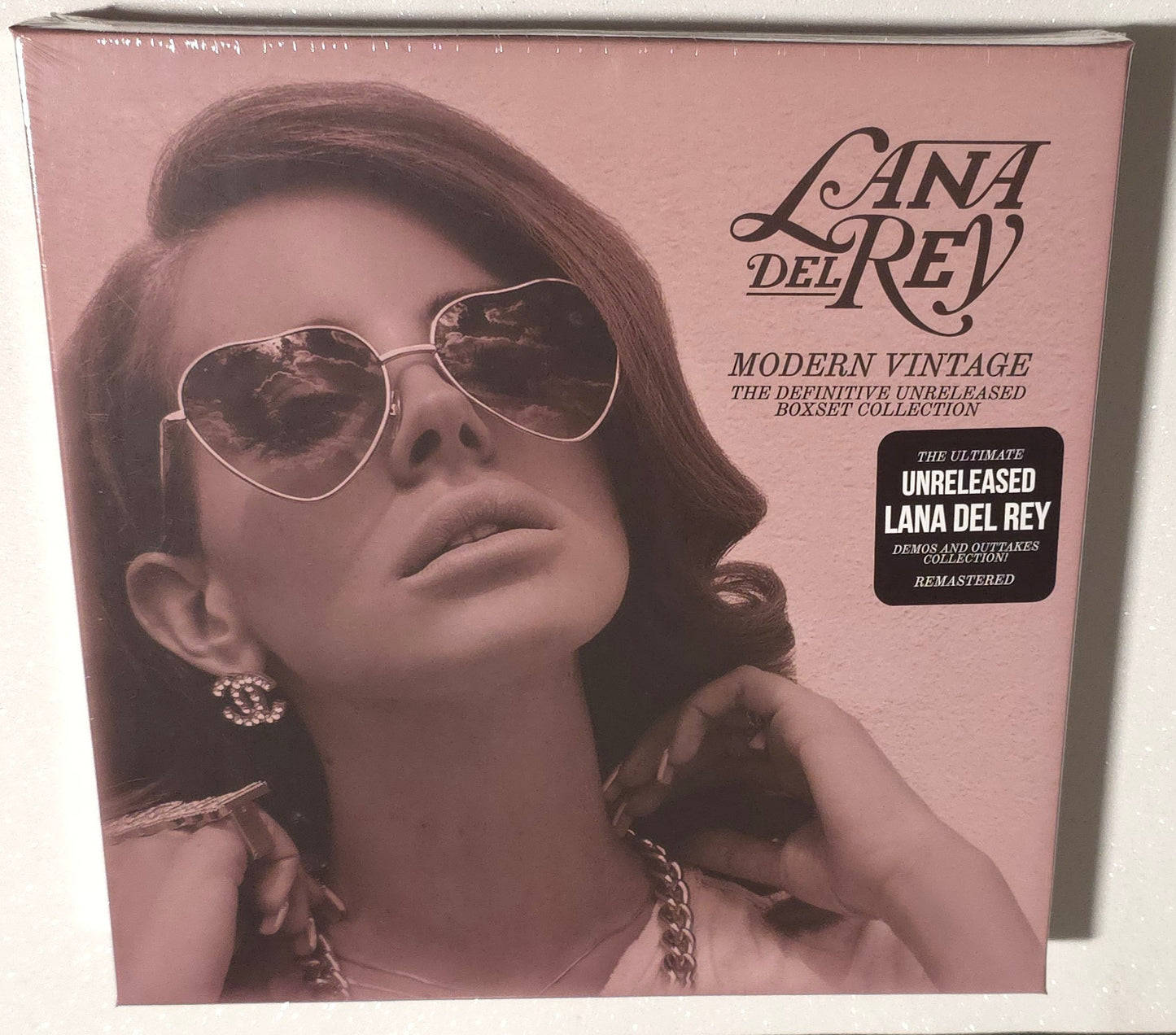 Lana Del Rey – Modern Vintage: The Definitive Unreleased Collection (2025) (Limited Edition Vinyl LP Boxset)