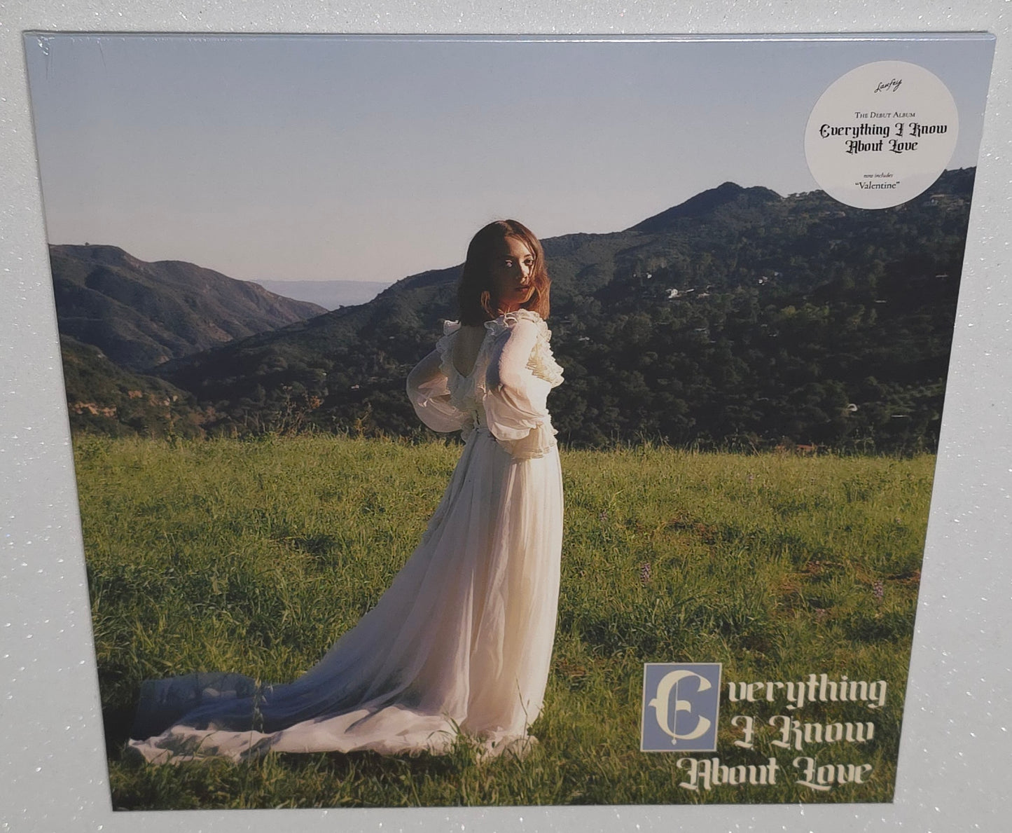 Laufey – Everything I Know About Love (2023) (Vinyl LP)