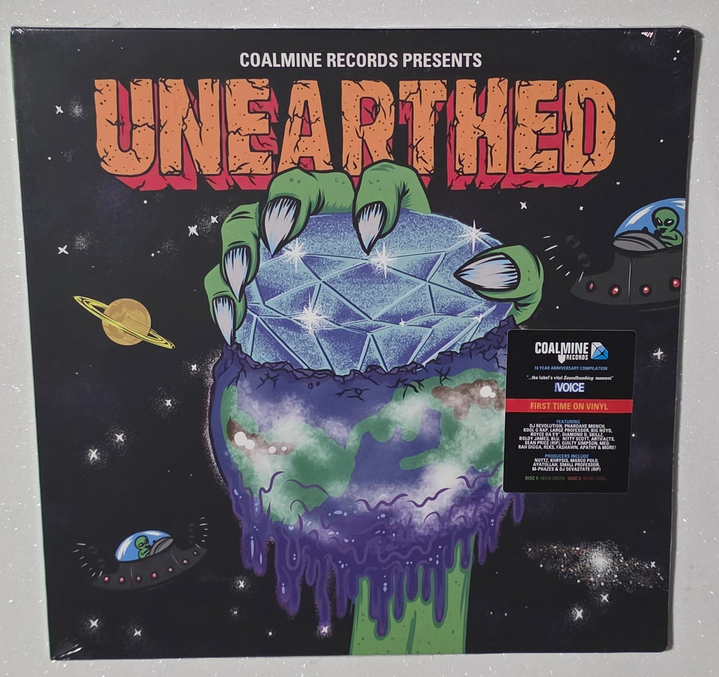 Various Artists – Coalmine Records Presents: Unearthed (2023) (Limited Edition Coral + Green Neon Colour VInyl LP)