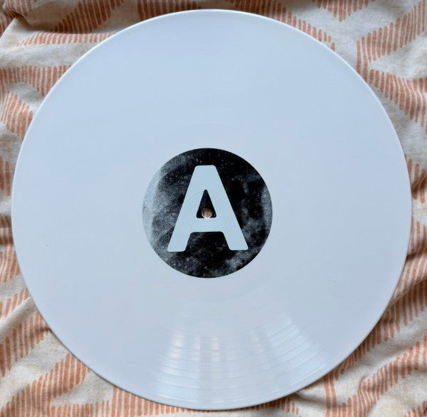 Idles & Rob Simonsen – Caught Stealing (The Original Motion Picture Soundtrack) (2025) (Limited Edition Bone White Colour Vinyl LP)